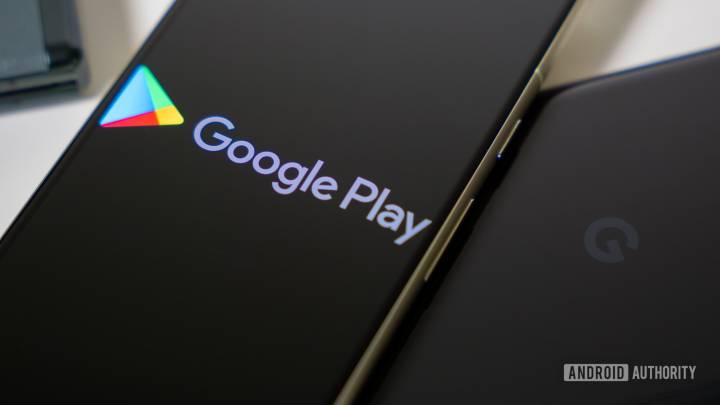 Google finally opens up the Play Store’s gates in the US