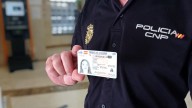 El BOE lo confirma: la UE obliga a renovar el DNI de los españoles mayores de 70 años, aunque sea permanente