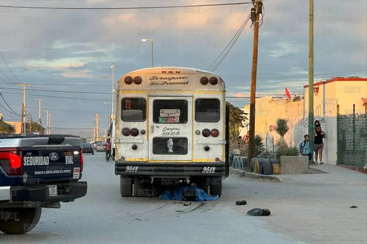Reportan fallecimiento de motociclista tras accidente contra camión de personal