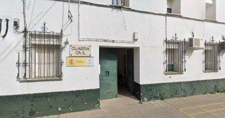 Un joven de 26 años se entrega a la Guardia Civil de Brenes y confiesa el parricidio de su madre