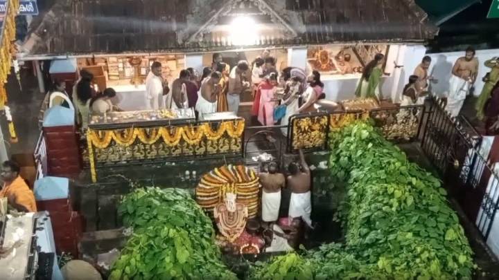 Kerala Marks Vijayadashami By Initiating Children Into Learning Through Vidyarambham