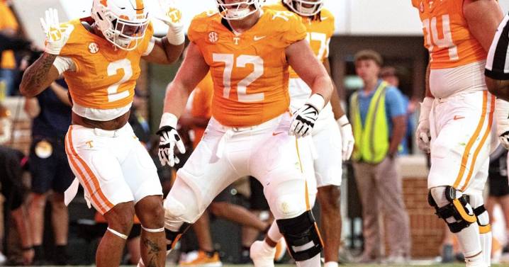 COLLEGE FOOTBALL: Tennessee trumps Arkansas