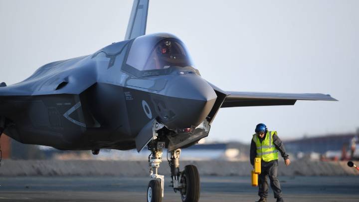 UK at risk over bungled F-35 fighter jets programme