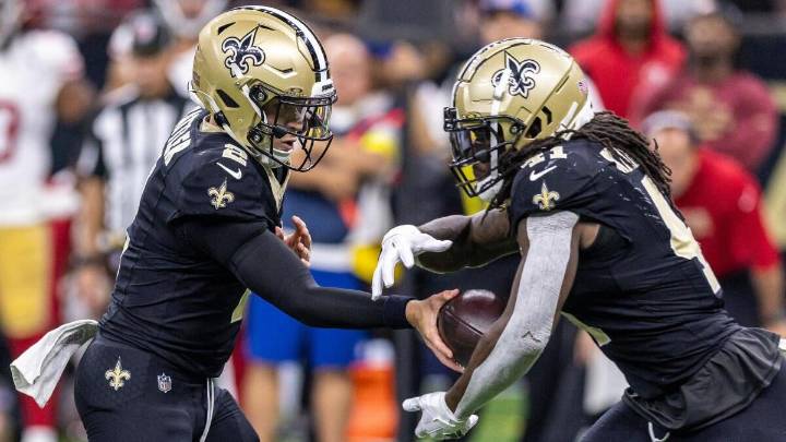 Model locks in Buccaneers vs. Saints picks, score prediction for NFL Week 8