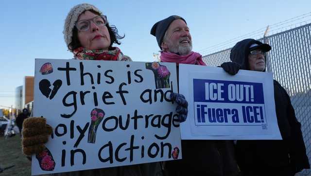 Advocates allege 'inhumane' conditions at Chicago-area ICE facility in new lawsuit