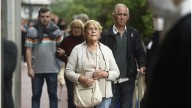 Jubilados: la canasta básica trepó 26% en seis meses y ya supera el $1.500.000