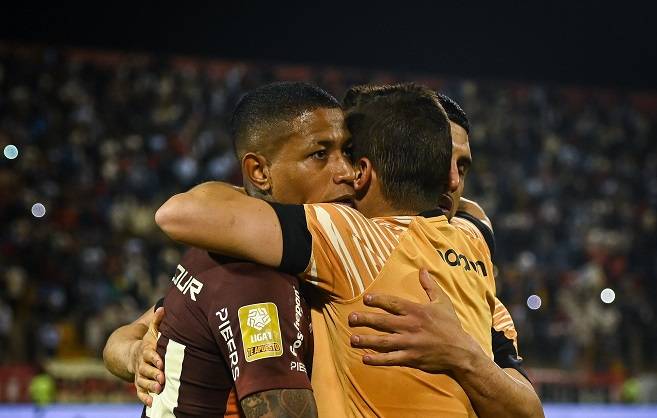 Universitario asegura cupo en Copa Libertadores 2026 como primer club peruano