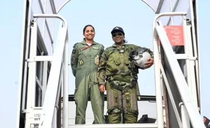 President Murmu’s Rafale flight with Shivangi Singh sends strong message to Pakistan