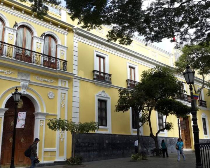 Venezuela expresa a Xi Jinping su «irrestricto respaldo» al principio de...