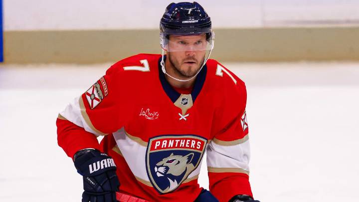 Kulikov out 5 months for Panthers after surgery for upper