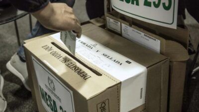 El Gobierno colombiano advierte riesgo electoral en 104 municipios