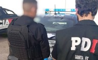 Detuvieron a dos policías por simular un allanamiento y robar $18 millones