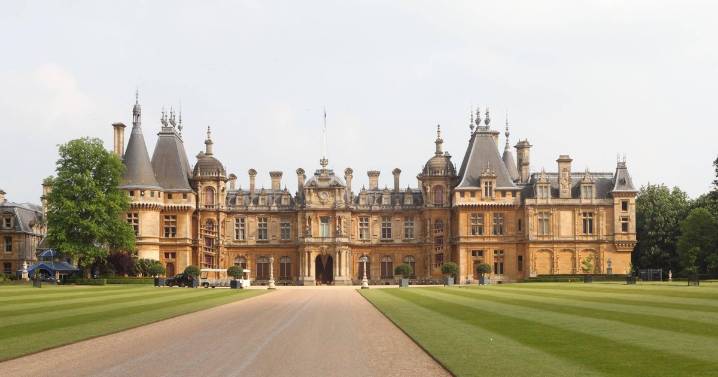 The old London Underground station right outside a billionaire's mansion