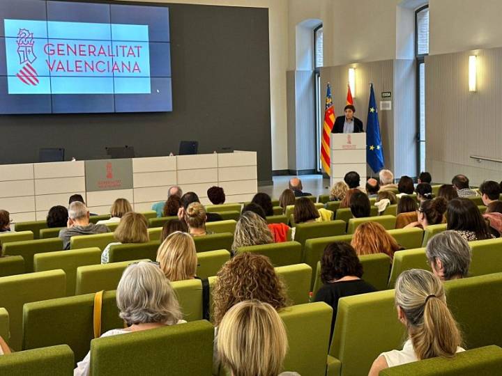El secretario de Familia reafirma el compromiso del Consell con la salud mental