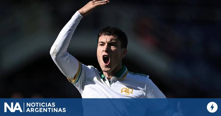 De la mano del argentino Soulé, Roma le ganó a Fiorentina y sigue como líder de la Serie A