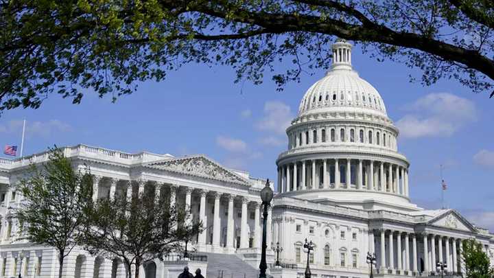 Congresistas de EU renuncian a su salario