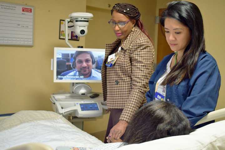 ¿Usted cree que el retiro de intérpretes en español en el Hospital de Bay Shore, por un sistema digital, afectara la atención de los pacientes hispanos?