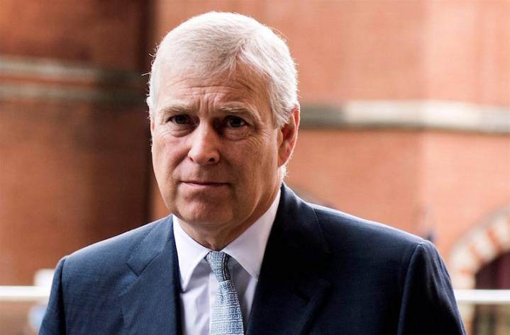 Corona británica retira el título de príncipe a Andrés