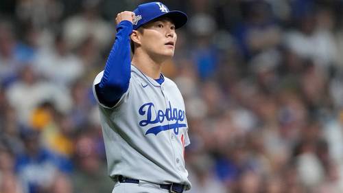 Yamamoto lanza juego de 3 hits y Dodgers amplían ventaja ante Brewers en Serie de Campeonato