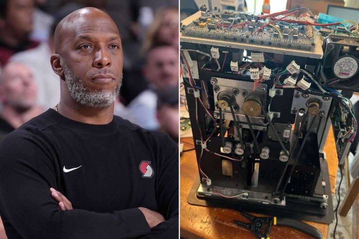 Prosecutors Show Rigged Shuffling Machine and X-Ray Table Allegedly Used in Chauncey Billups' Poker Games