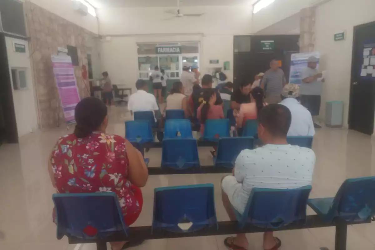 Médicos del IMSS de Tixkokob dejan plantados a los derechohabientes