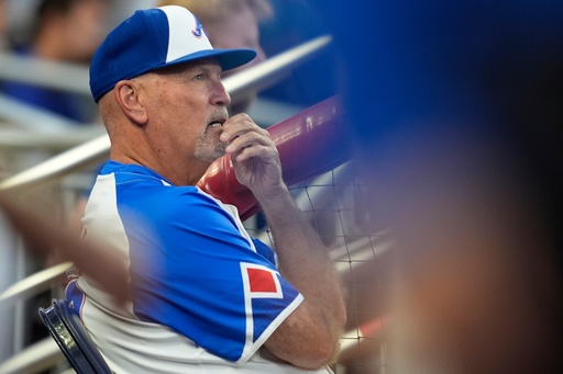 Brian Snitker, who managed Braves to 2021 World Series title, won't return to dugout next season
