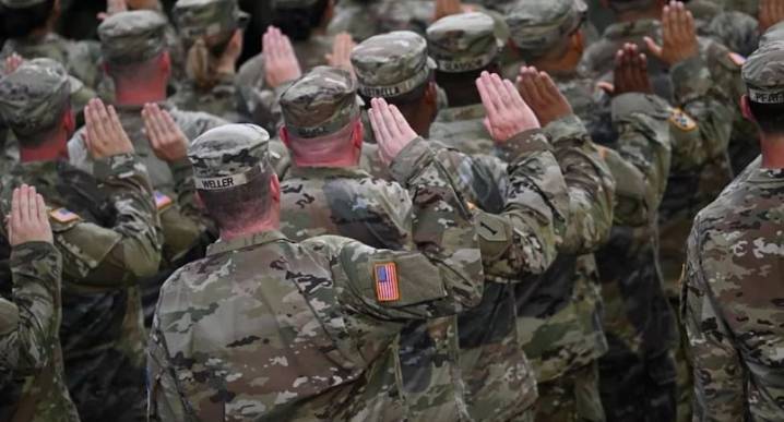 Trump plantea usar “ciudades peligrosas” como campos de entrenamiento militar en EE.UU.