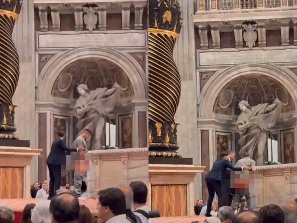 Profanación en el Vaticano, un hombre orina sobre el altar de San Pedro durante la misa