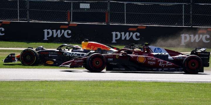 El toque entre Hamilton y Verstappen en el inicio del GP de México que terminó con una sanción para el británico