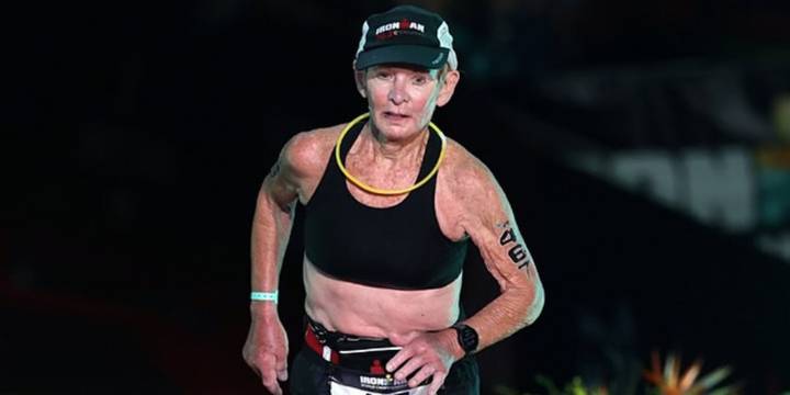 Con 80 años, Natalie Grabow se quedó con el récord de la mujer de mayor edad en completar el Campeonato Mundial Ironman