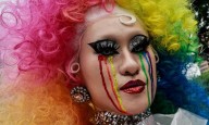 Las calles de Taipéi se tiñen con los colores del arcoíris en una nueva fiesta del Orgullo