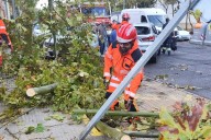 El Consorcio Provincial atiende numerosas incidencias por lluvias y un pequeño tornado en Gibraleón