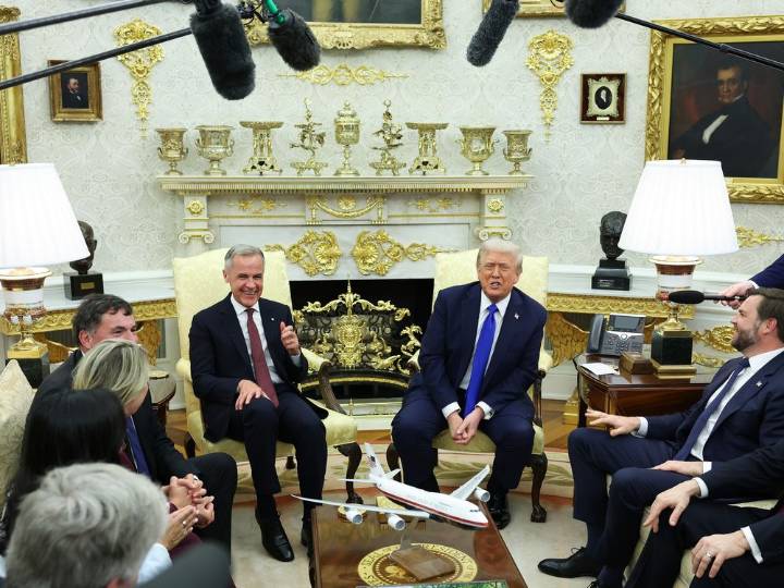 Trump interrupts Carney to tout merger of Canada and United States