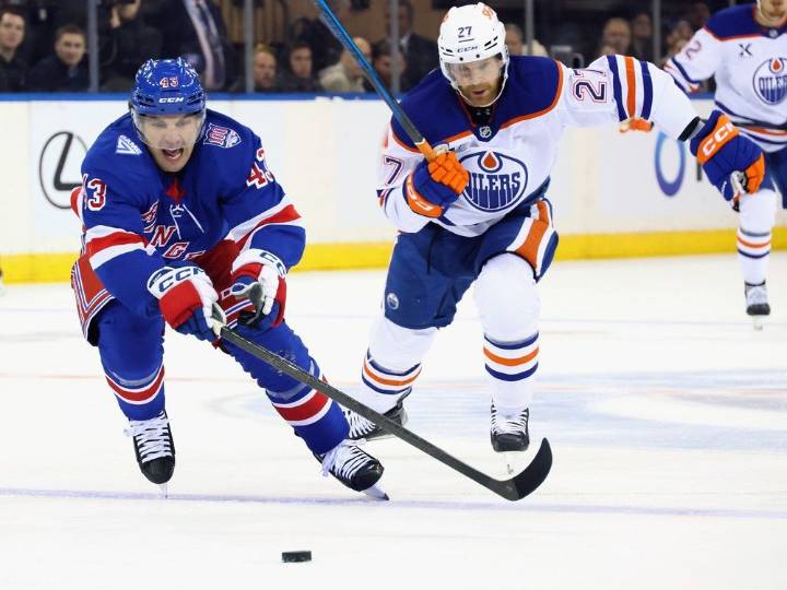 Skinner's heroics help Edmonton Oilers steal one from New York Rangers