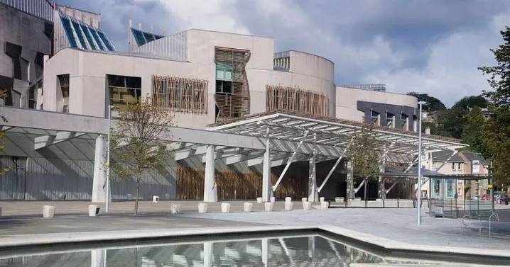 Police Scotland under fire as women’s rights activist facing charges over Edinburgh 'brolly' spat