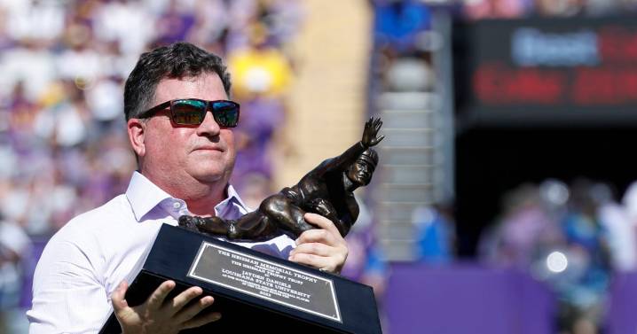 LSU athletic director Scott Woodward ousted, day after being called out by governor