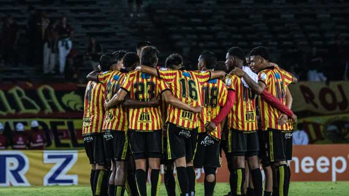 Deportivo Pereira anunció que comenzó a pagar sueldos atrasados a la misma hora en que goleaban a sus juveniles en Pasto