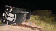 Vuelca tráiler en las Curvas del Perico
