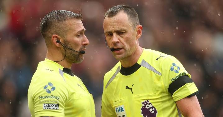 Man United receive immediate referee and VAR verdict after controversial Sunderland penalty call