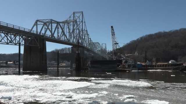 Black Hawk Bridge connecting Iowa and Wisconsin to close for demolition