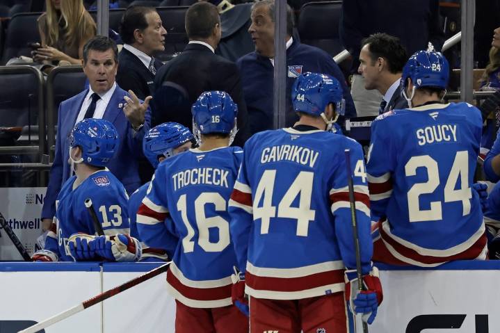 Penguins beat Mike Sullivan's Rangers 3-0 in coach Dan Muse's debut