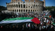 Cientos de miles marchan en apoyo a palestinos en toda Europa