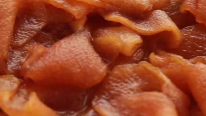 Postre de manzanas caramelizadas y crema pastelera: hacé esta receta gourmet en pocos minutos y quedás como los dioses