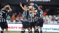 El FC Cartagena golea al Tarazona y se pone colíder