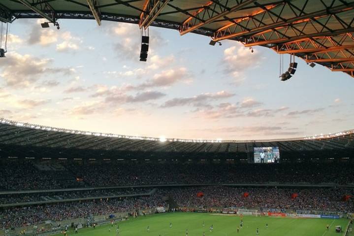 Soccer Showdown: Pochettino and Popovic Prep for Tactical Twist