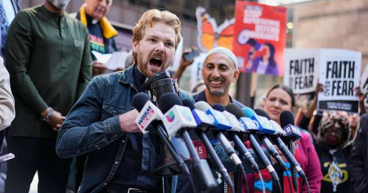 WATCH: Videos Capture Pastor Shot by ICE With ‘Chemical Pellets’ at Protest