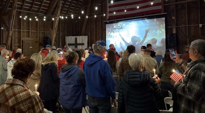 More than 350 people attend candlelight vigil in Pompey for Charlie Kirk