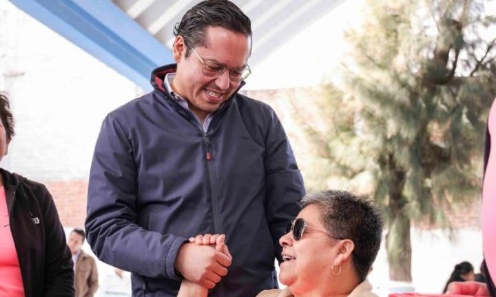 Convive Chepe con adultos mayores del grupo “Gacelas” de DIF Municipal