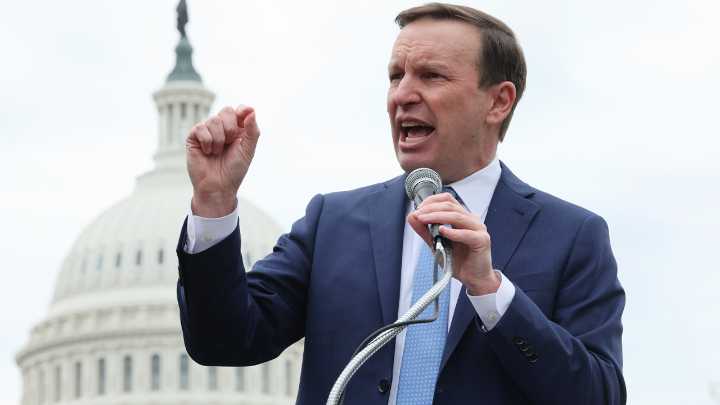 Billionaire's $130 million donation during shutdown sparks 'totalitarian' claims