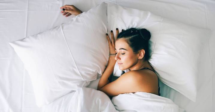 'Distinctive' smell between 2am and 5am could be sign of bed bugs